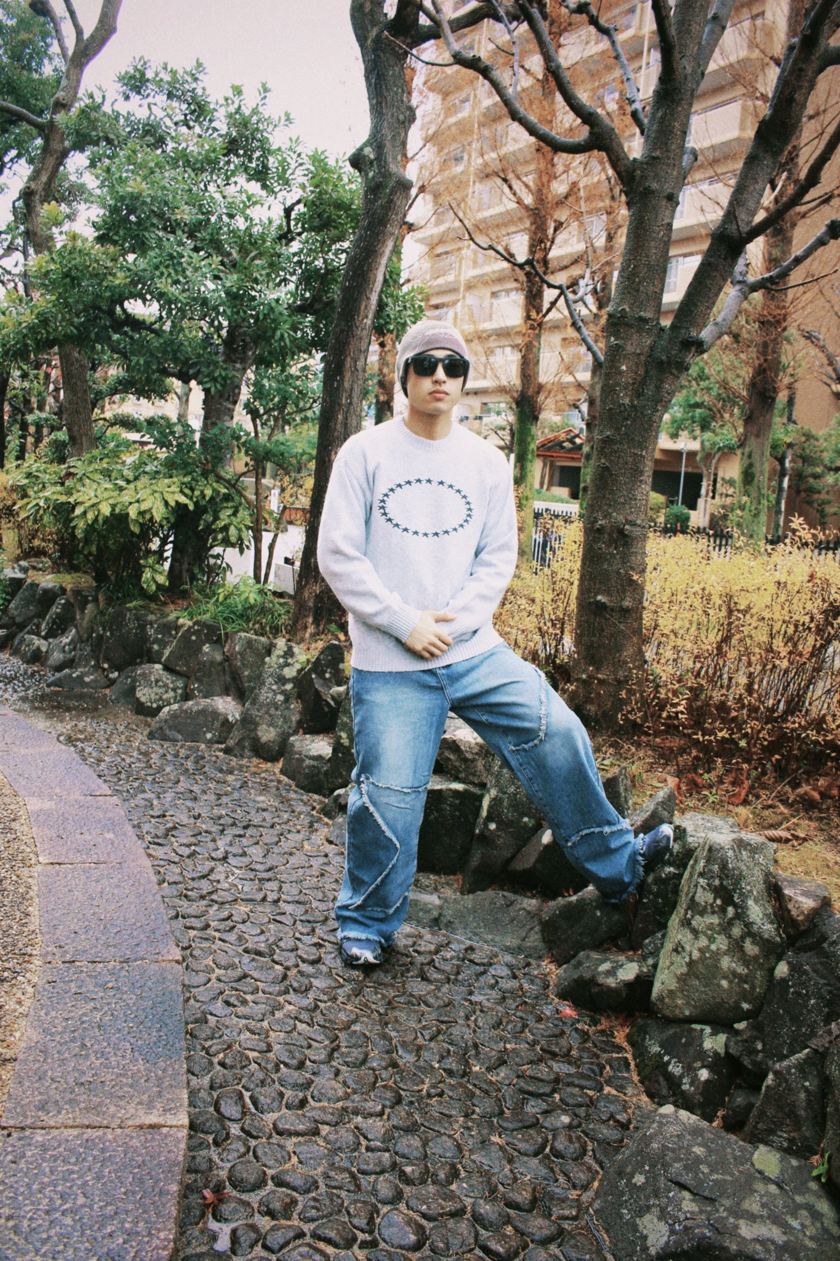 STAR LOOP KNIT SWEATER