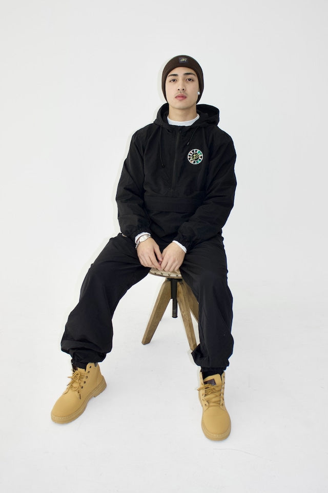 SPARKLE PATCH NYLON PANTS