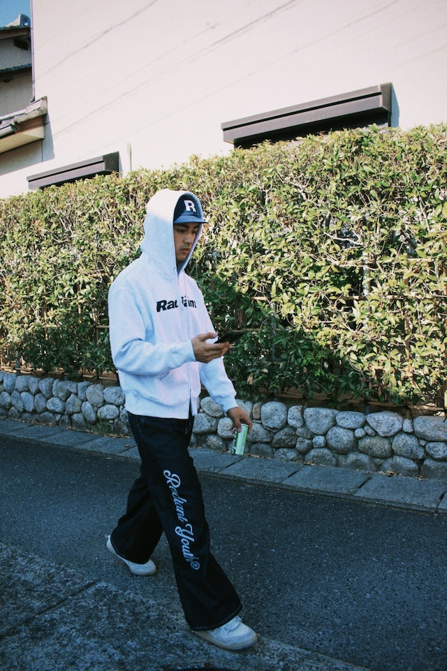 RADIANT SPARK ZIP HOODIE