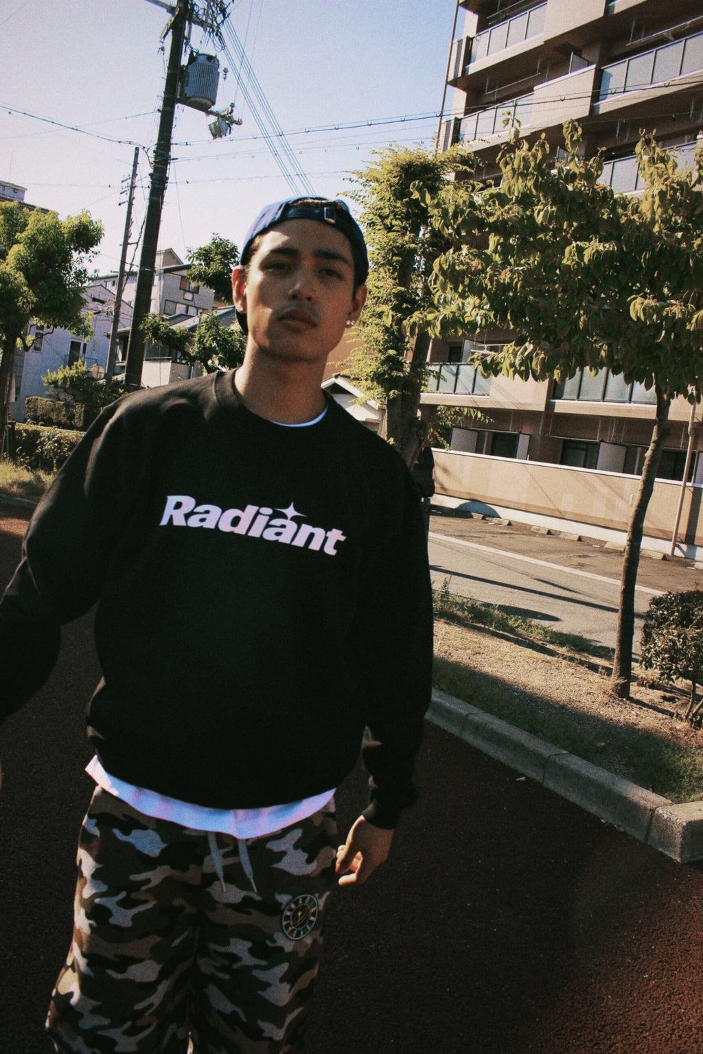 SPARKLE PATCH CAMOUFLAGE SWEAT SHORTS